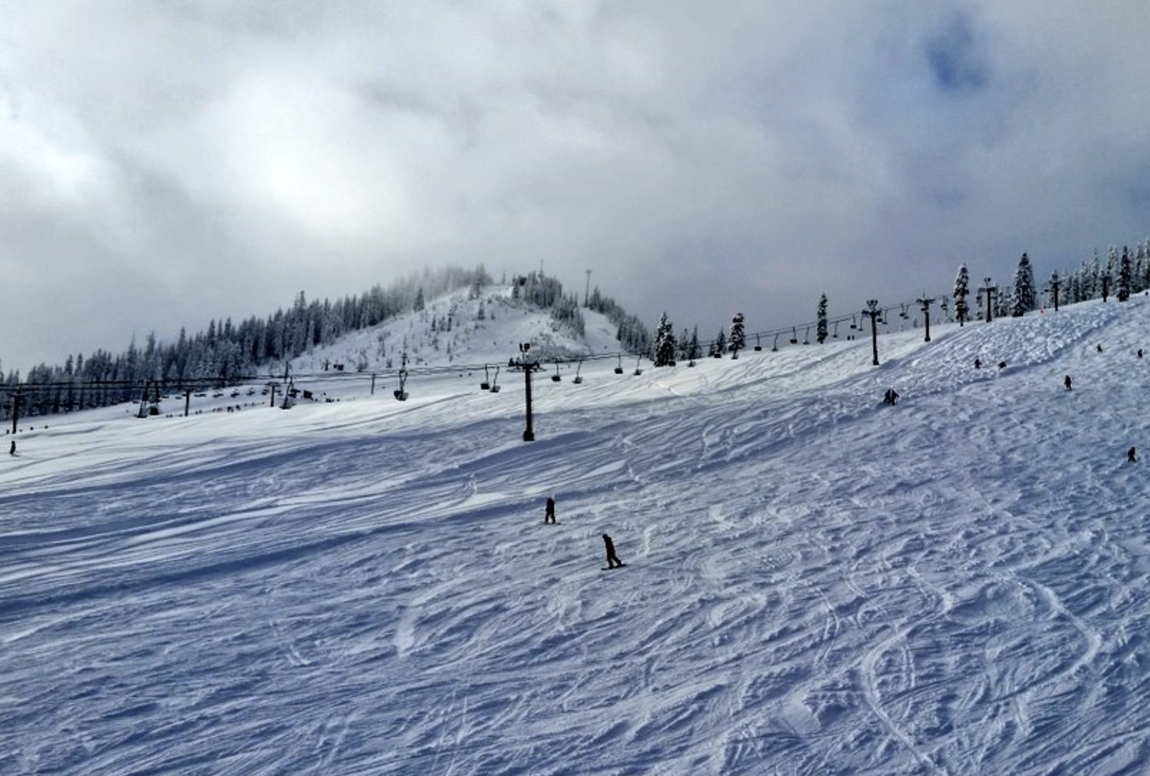 A nice shot of the ski hill at summit west